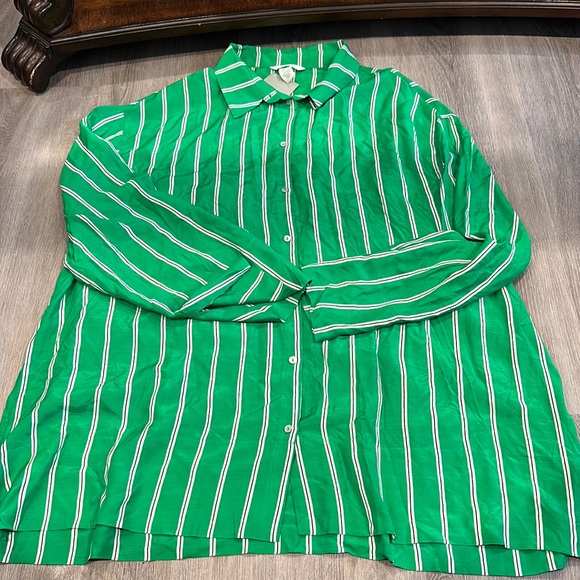 H&M Tops Brand New Shirtxl Poshmark